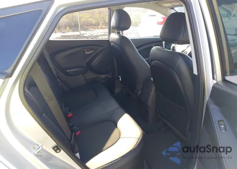 2015 Hyundai Tucson Gls z USA, uszkodzony, nr VIN KM8JTCAF5FU033153